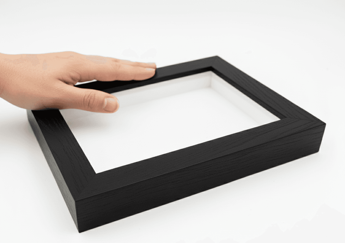 Slim Matte Black Deep lifestyle image